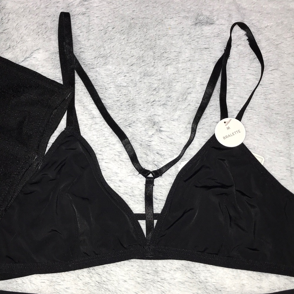 Lingerie Set - Picture 4 of 5